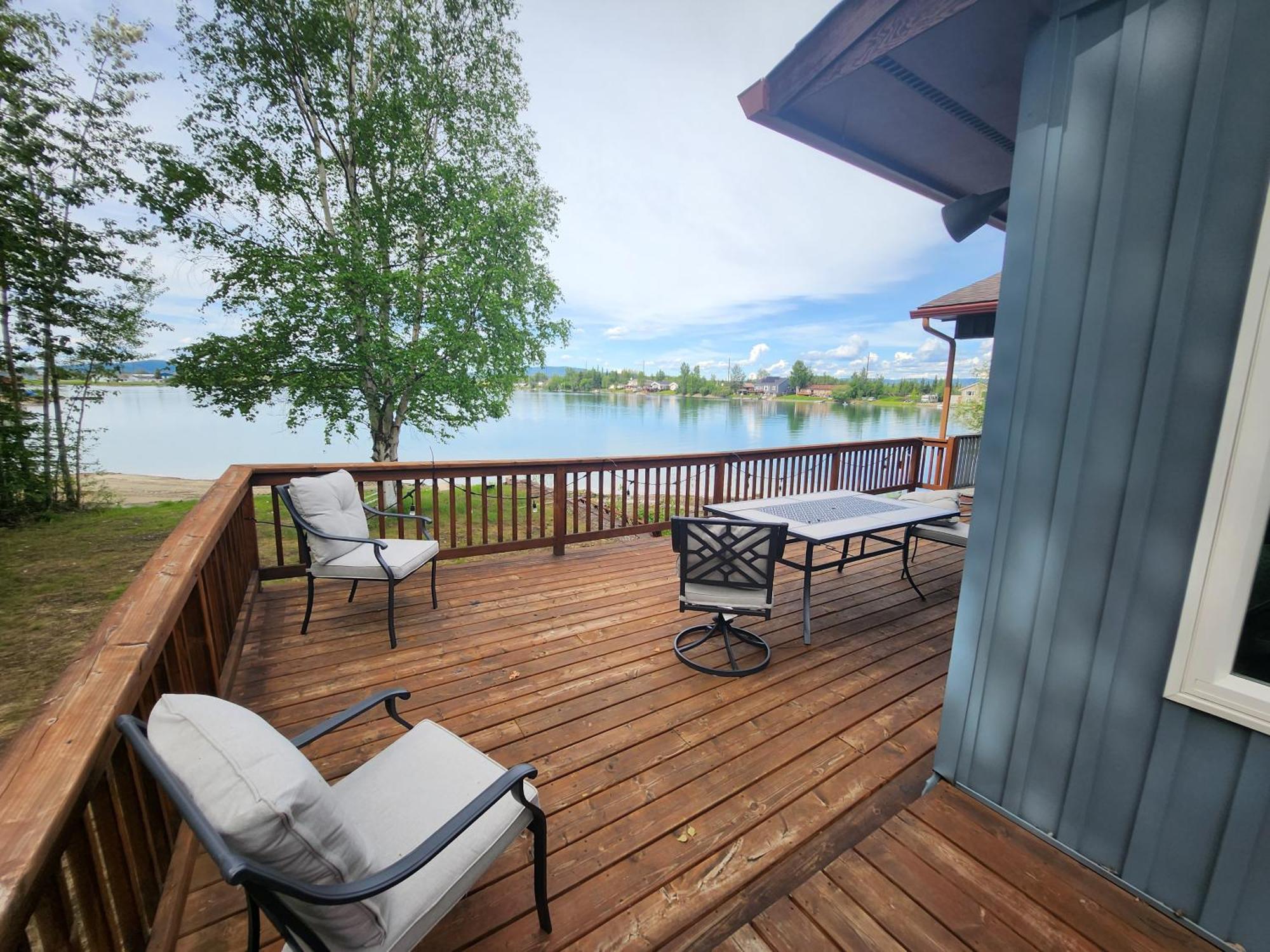 Luxury Lakefront Villa Fairbanks Extérieur photo