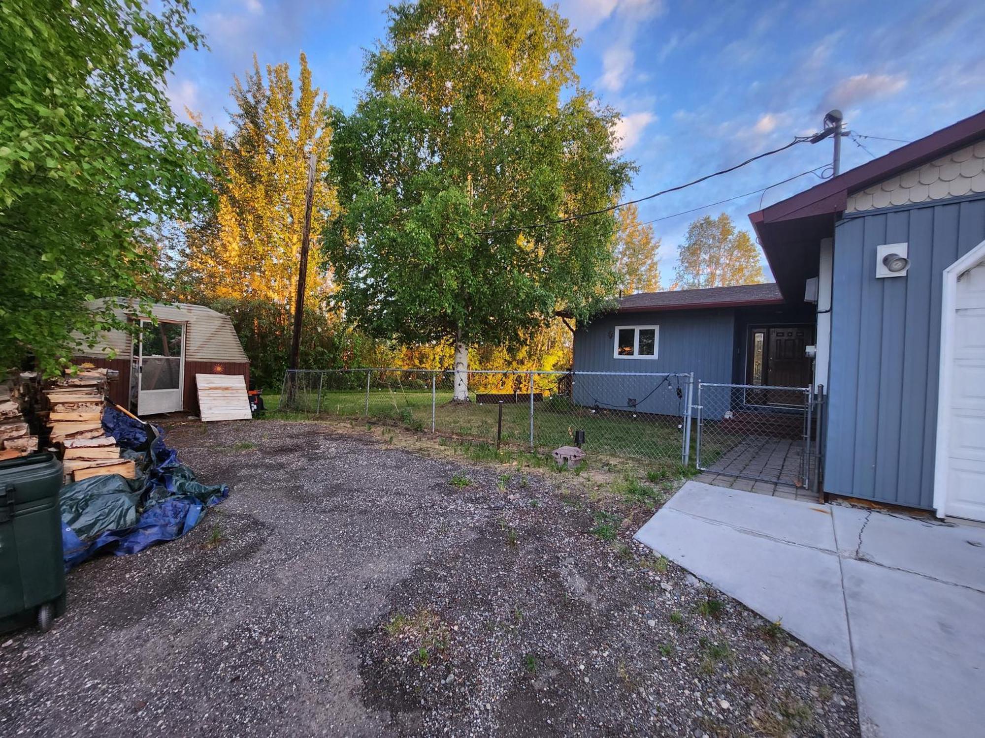 Luxury Lakefront Villa Fairbanks Extérieur photo